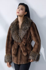 Redden fur jacket - Image 6